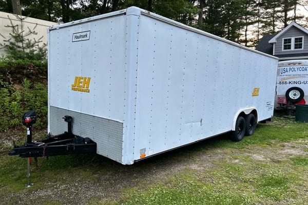Enclosed trailer